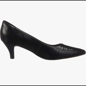 Clarks Black Leather Pumps Sz 9